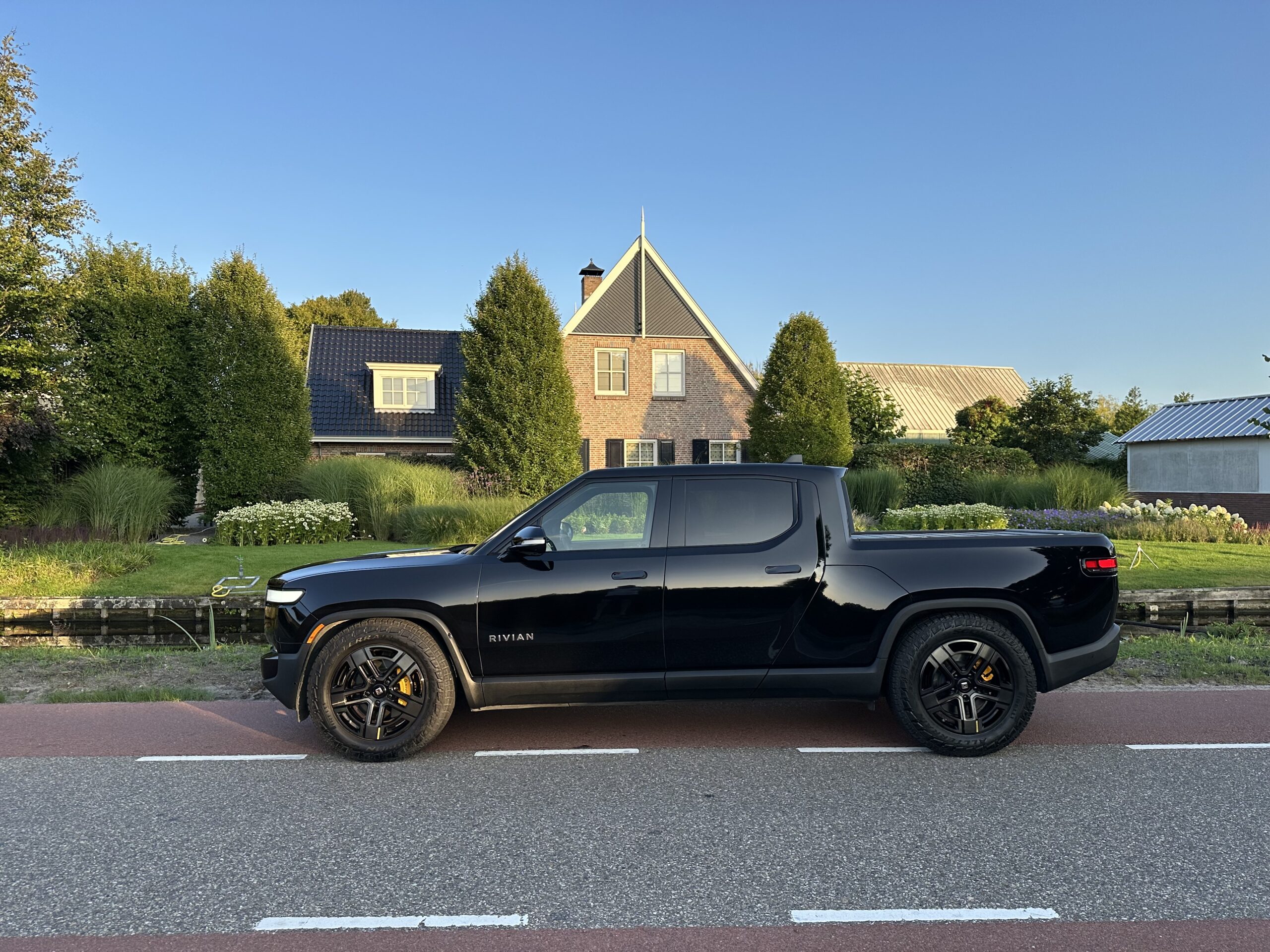 
								2022 RIVIAN, Launch Edition, QUAD full									