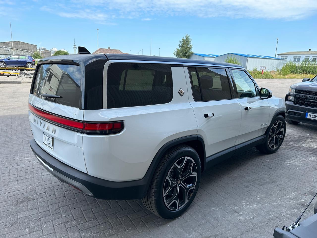 
								2024 RIVIAN R1S, Dual, Max, Adventure full									